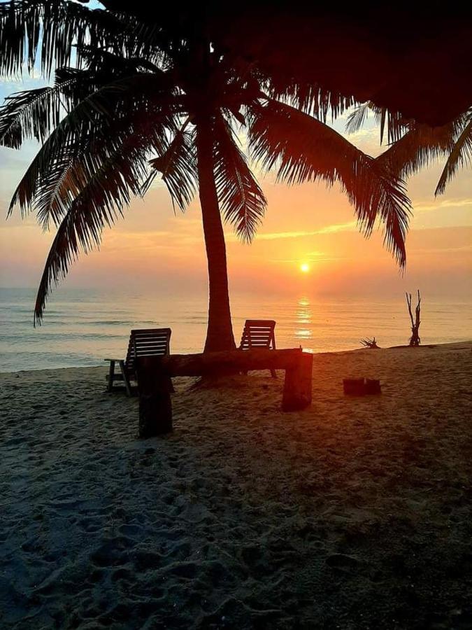 Rembulan Escape Bell Tent 2 Kampung Penarik Dış mekan fotoğraf